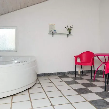 Four-bedroom In 2 * Glesborg