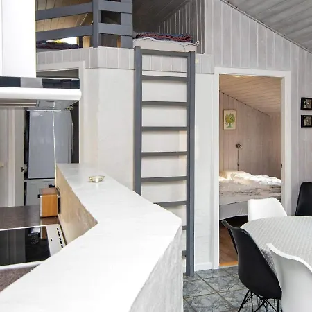 Four-bedroom In 2 Vakantiehuis